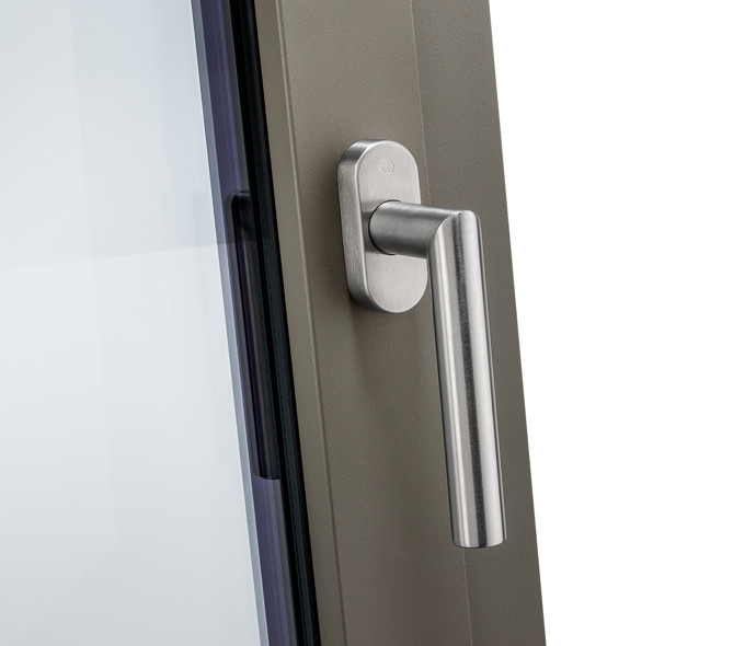finestre maniglia acciaio